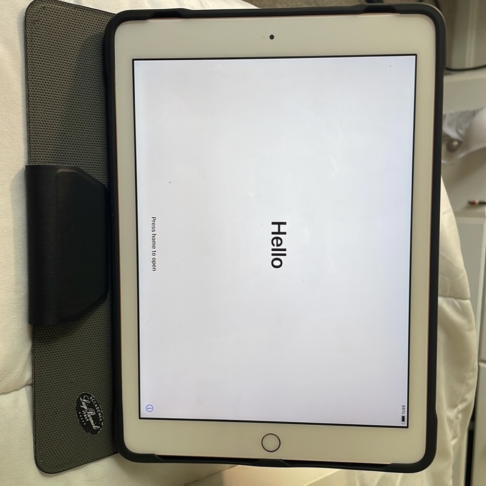 iPad 6th generation 32 gb